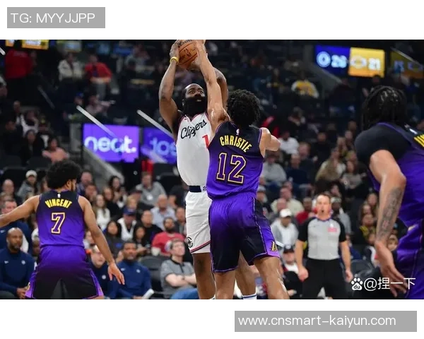 小牛与马刺季后赛第五场激战回顾与精彩瞬间分析