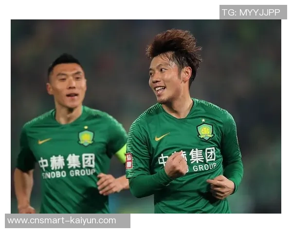 恒大与国安球迷激情对决球场内外的热血与情怀交织